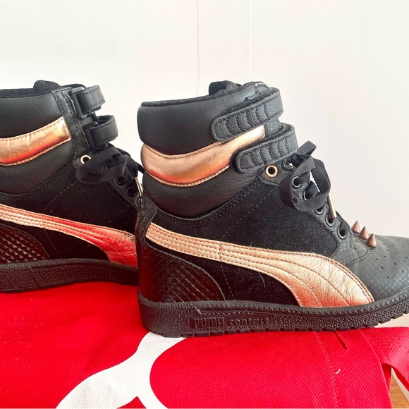 Puma Womens Sport Lifestyle Hidden Wedge Sneaker with Gold Spikes Black and Gold - Picture 11 of 12